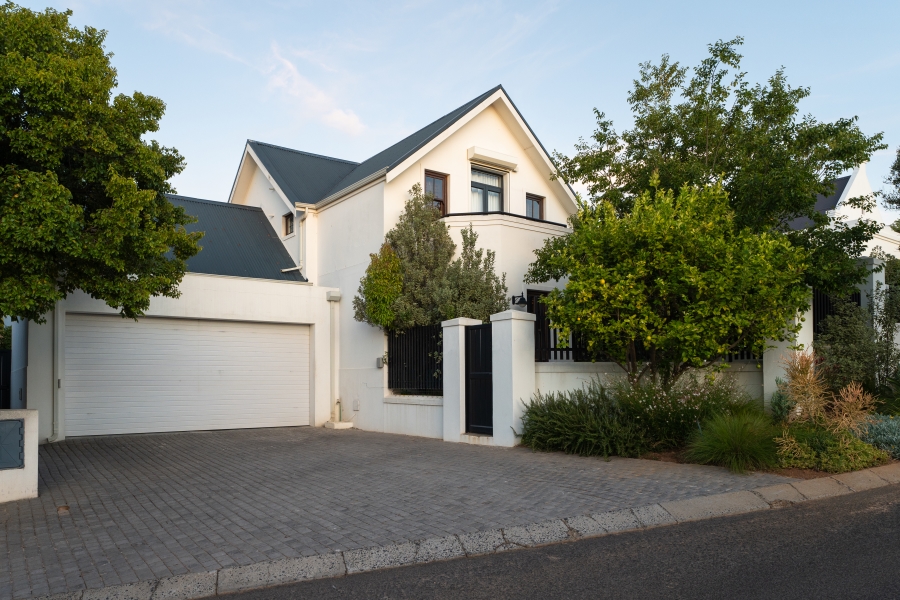 5 Bedroom Property for Sale in Paradyskloof Western Cape